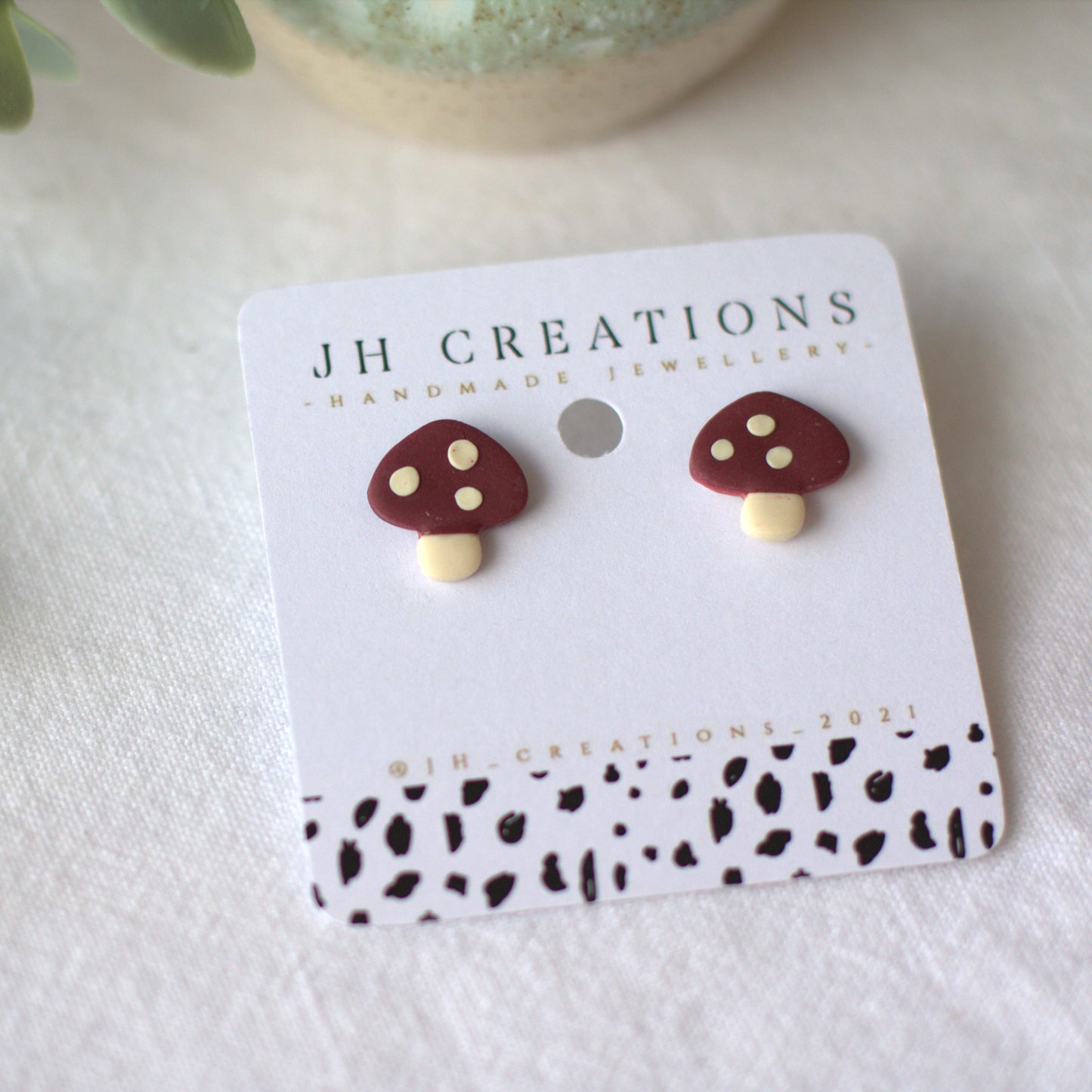 Mushroom Studs