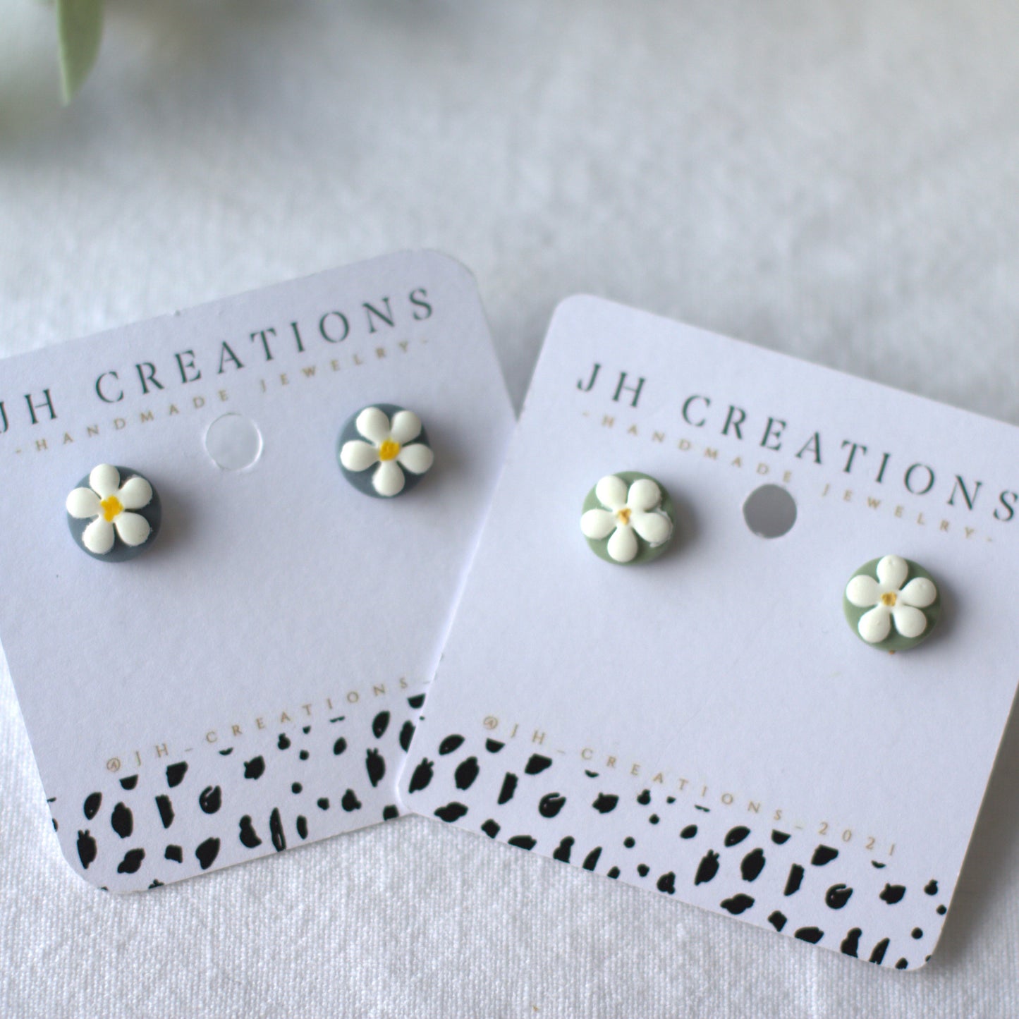 Daisy Studs