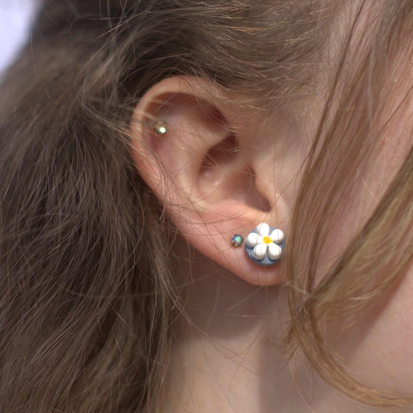 Daisy Studs